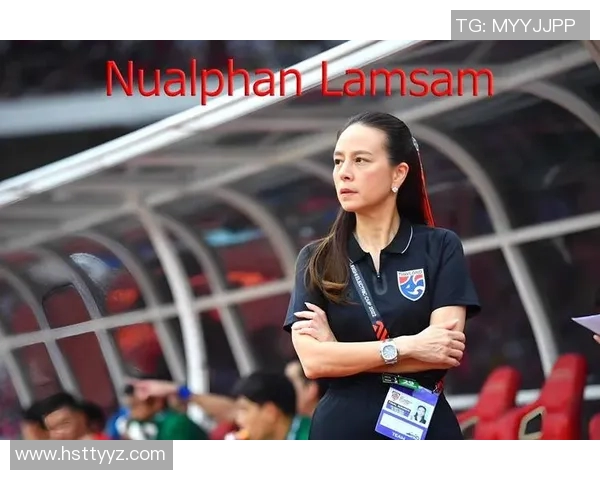 泰国足球迷与日本明星球员的激情碰撞与友谊之旅